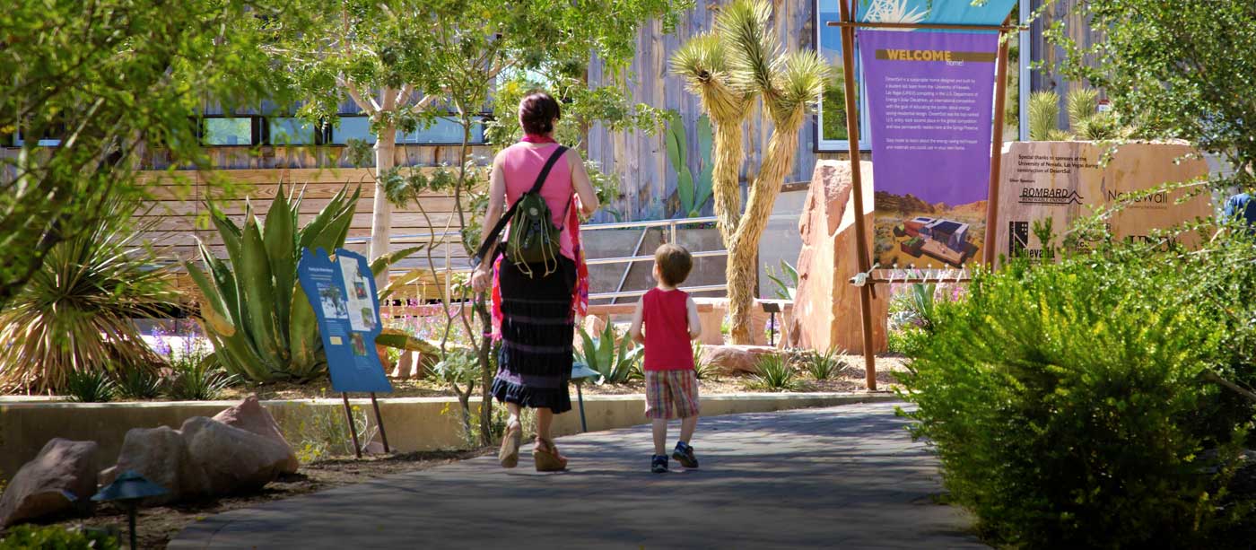 Guests walking on pathway in Botanical Garden